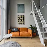 Campus House By Larsen *