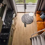 Campus House By Larsen Hotel