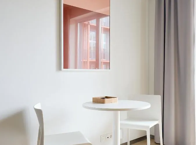 Готель Campus House By Larsen Таллінн