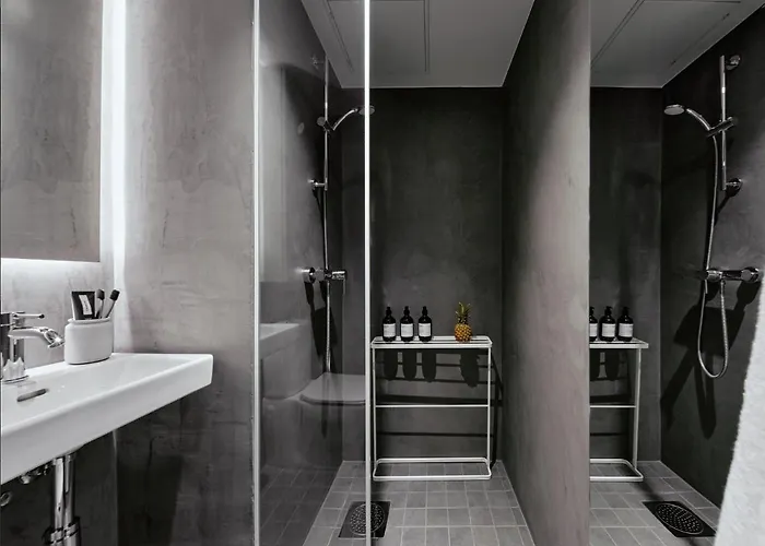 Campus House By Larsen Hotell *